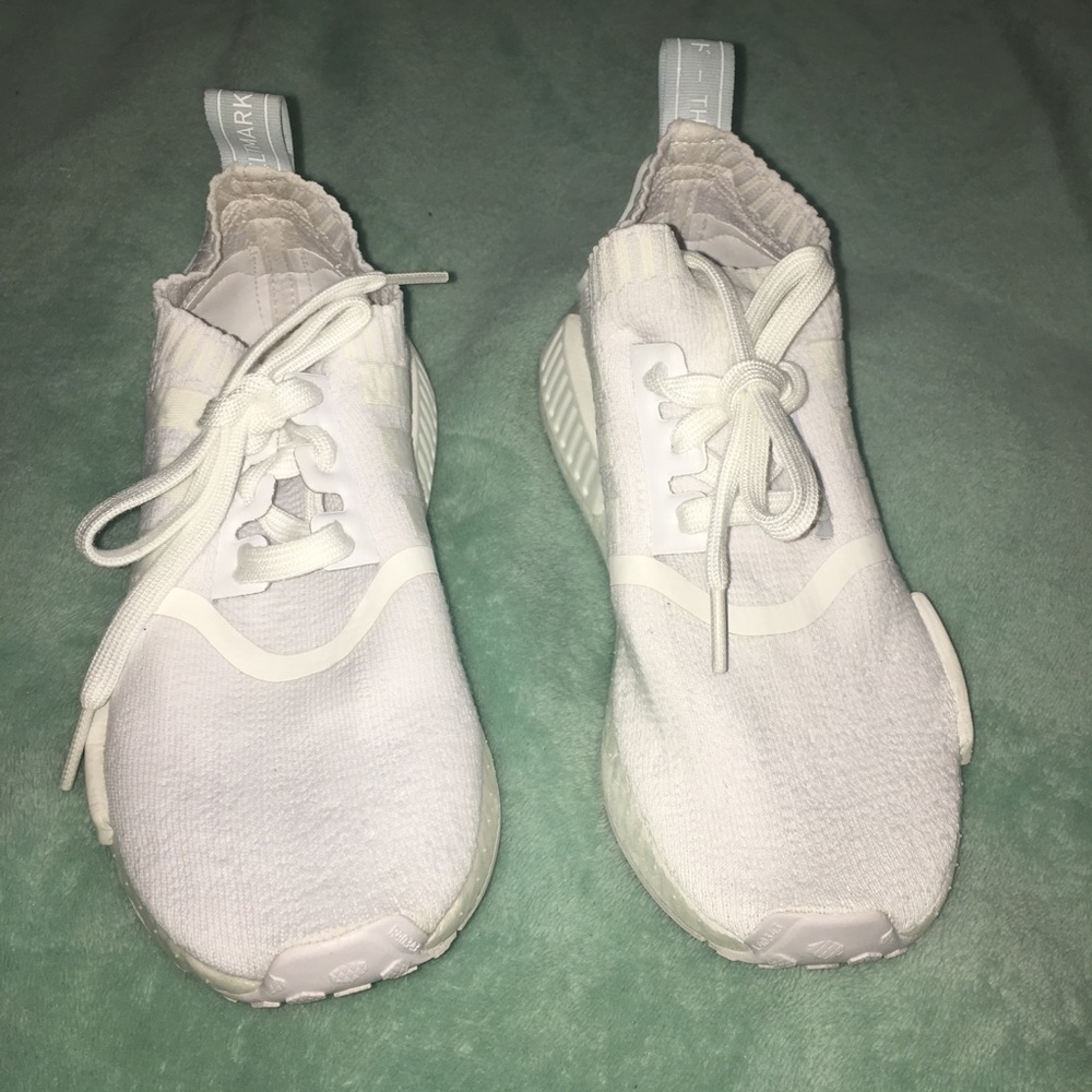 Adidas NMD R1 - Picture 2 of 5
